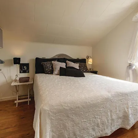 Two-bedroom Holiday In *